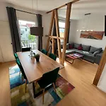 Apartment, Balkon, Sonnig, Wifi, Parkplaetze, Naehe Zentrum Lägenhet *