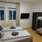 Apartment, Balkon, Sonnig, Wifi, Parkplaetze, Naehe Zentrum