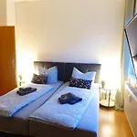 Lägenhet Apartment, Balkon, Sonnig, Wifi, Parkplaetze, Naehe Zentrum