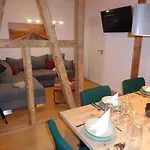 Apartment, Balkon, Sonnig, Wifi, Parkplaetze, Naehe Zentrum Lägenhet Jena