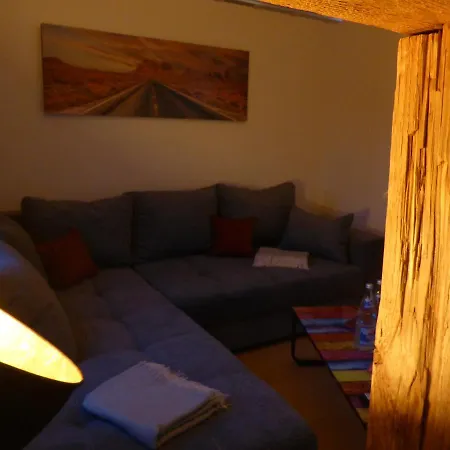 Apartment, Balkon, Sonnig, Wifi, Parkplaetze, Naehe Zentrum * Jena