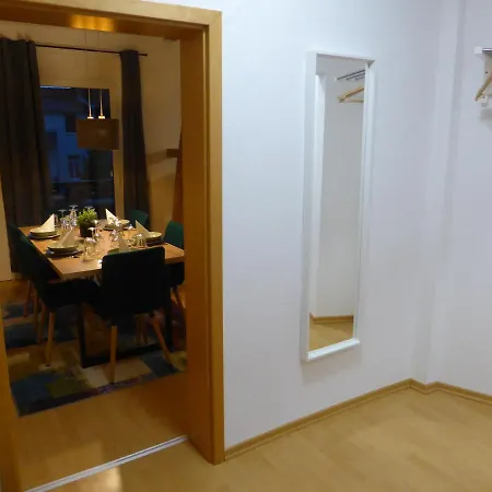 Apartment, Balkon, Sonnig, Wifi, Parkplaetze, Naehe Zentrum Iéna
