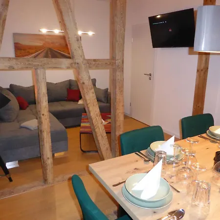 Apartment, Balkon, Sonnig, Wifi, Parkplaetze, Naehe Zentrum Lägenhet Jena