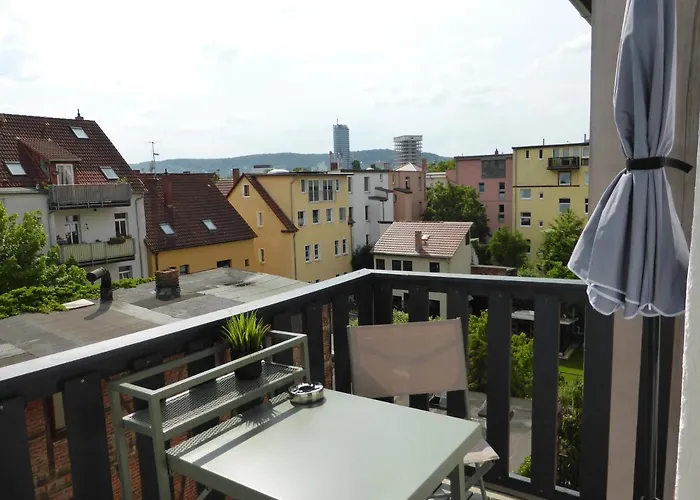 Apartment, Balkon, Sonnig, Wifi, Parkplaetze, Naehe Zentrum * Jena