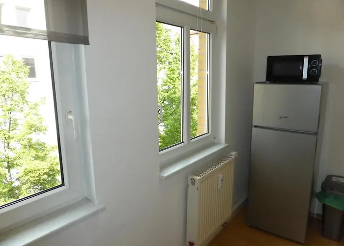 Apartment, Balkon, Sonnig, Wifi, Parkplaetze, Naehe Zentrum * Jena