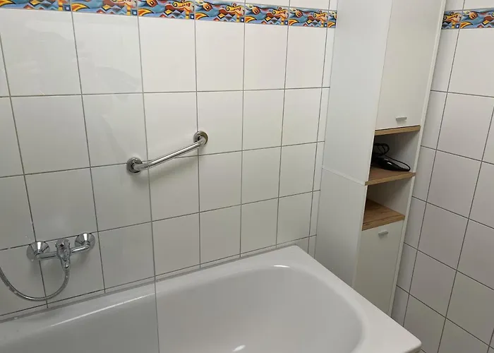 Apartment, Balkon, Sonnig, Wifi, Parkplaetze, Naehe Zentrum Apartment *