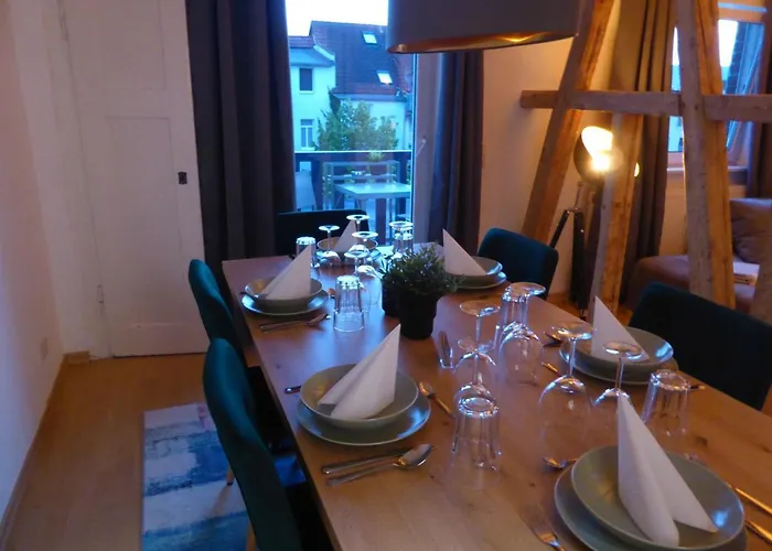 Apartment, Balkon, Sonnig, Wifi, Parkplaetze, Naehe Zentrum * Jena